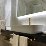 Elegans Brdo Отель