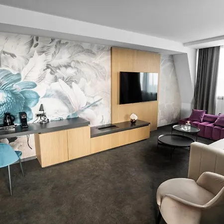 Elegans Brdo Hotel 4*