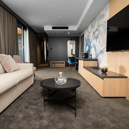 Elegans Brdo 4* Kranj