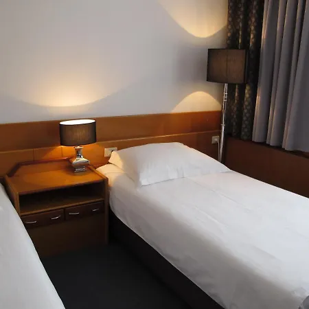 Elegans Brdo 4* Kranj