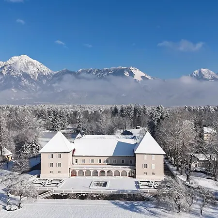 Elegans Brdo Ξενοδοχείο