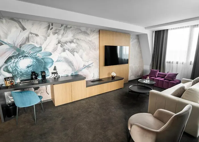 Elegans Brdo Hotel 4*