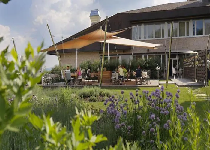 Ξενοδοχείο Elegans Brdo 4*